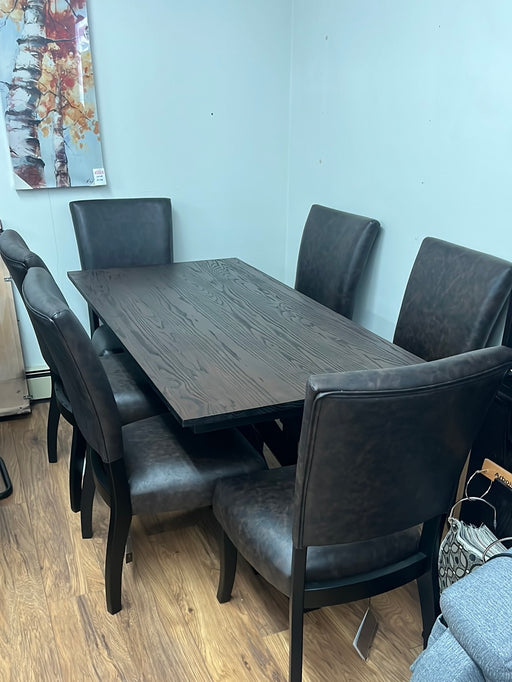 Ensemble salle à manger avec 6 chaises