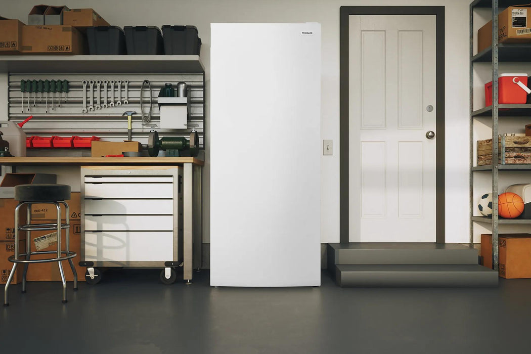 Congélateur Vertical Frigidaire convertible 16 pi.cu. - FFUE1626AW - Écofrais inclus