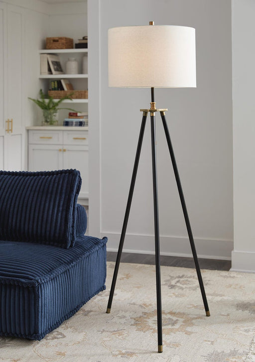 Lampe sur pied Ashley Cashner